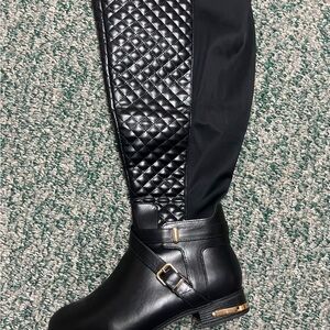 Annabeth Black Quilted Women's Boots Sz 11